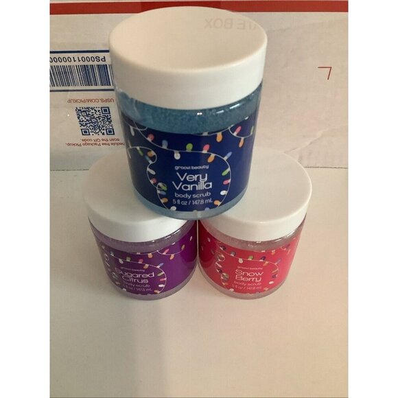 Groovi Beauty Sugared Citrus, Vanilla, Berry Body Scrub/Mitts 5 fl oz Each NEW - Picture 2 of 4